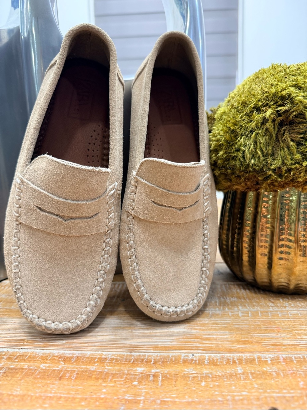ZARA Big Kids Beige Suede Comfort Loafer Slip On Shoes AU Size 3.5 US Size 4